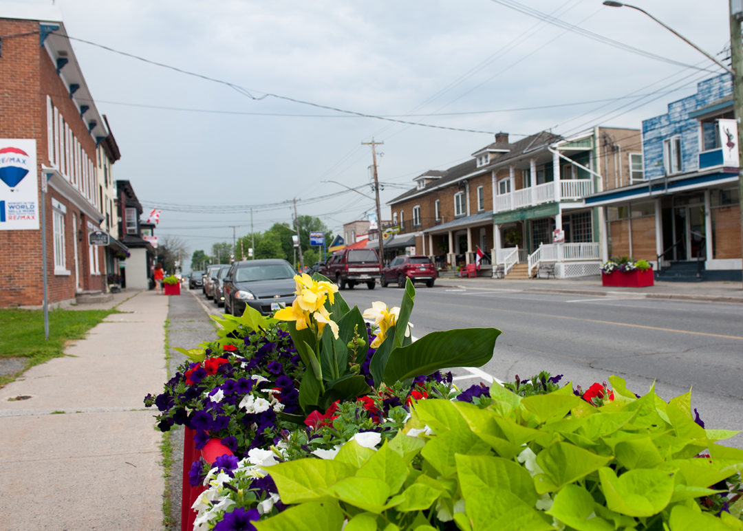 Lancaster, Ontario Shopping