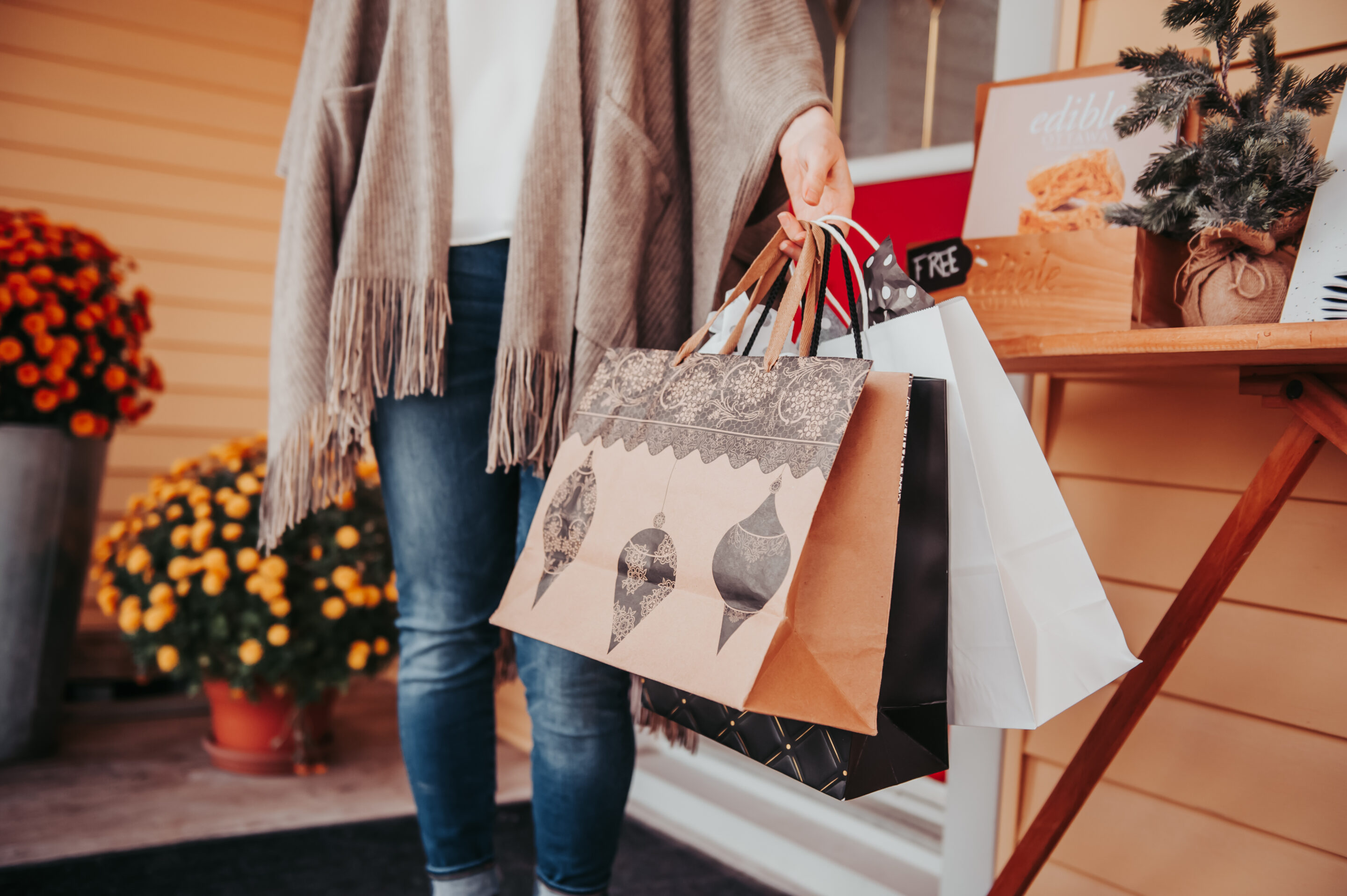 A LOCAL CHRISTMAS SHOPPING GUIDE FOR CHRISTMAS IN THE COUNTIES